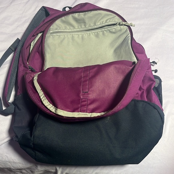 Purple Columbia Bookbag - Picture 4 of 7